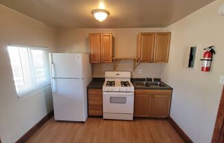 1 bed, 1 bath, 400 sqft, $999, Unit 22