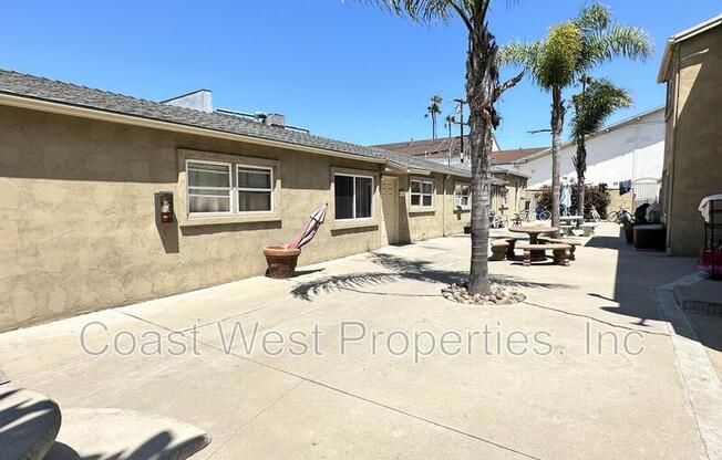 1572 REED AVE