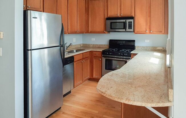 1 bed, 1 bath, 783 sqft, $2,350, Unit 4867-2E