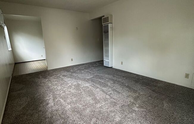 2 beds, 2 baths, 800 sqft, $1,015, Unit #3