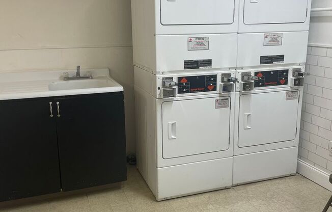 1 bed, 1 bath, $680, Unit 317
