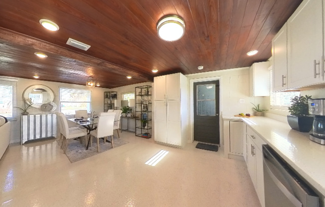 511 DONA DR
