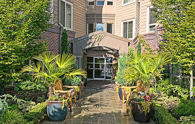 3 beds, 2 baths, 1,233 sqft, $3,495, Unit 318