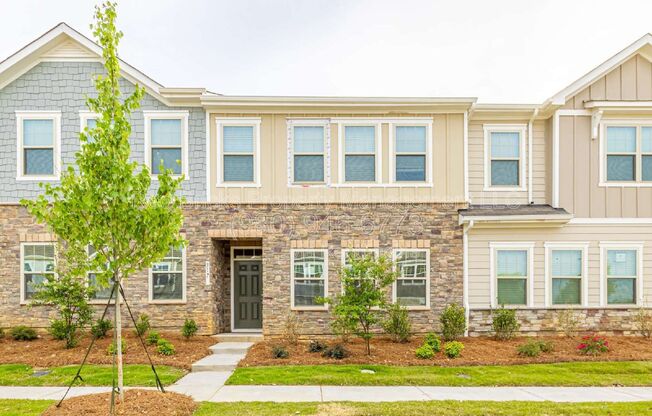 317 PLANTERS TRCE LN