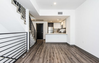 1 bed, 1.5 baths, 800 sqft, $2,600, Unit 11