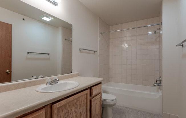 1 bed, 1 bath, 678 sqft, $949.99, Unit 5901-16