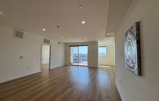 955 Fedora St.