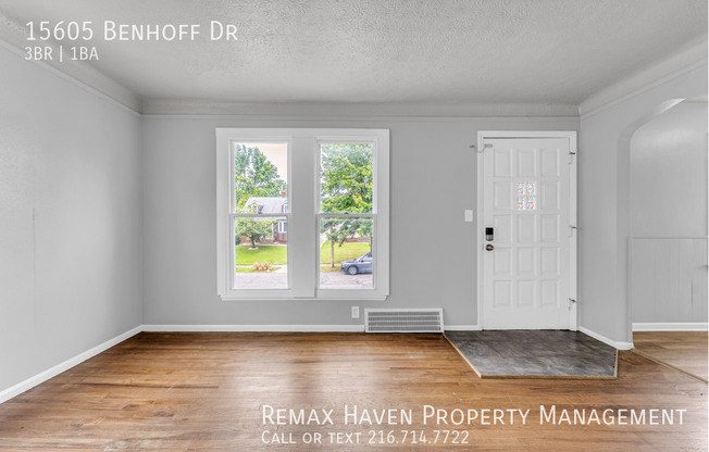15605 BENHOFF DR