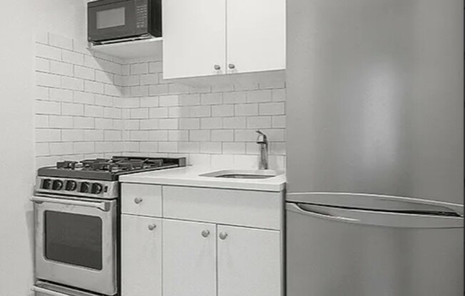 26 E 13 ST
