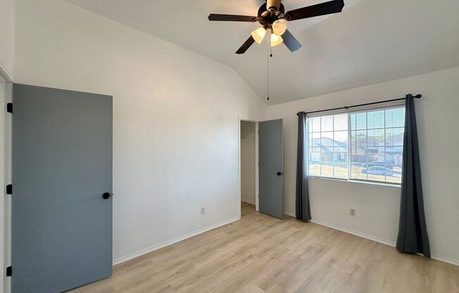 2 beds, 1.5 baths, 1,235 sqft, $895, Unit 4300 C July