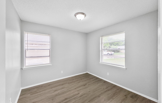 2212 ARCADY LN