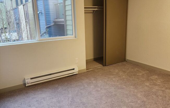 2 beds, 2 baths, 987 sqft, $2,250, Unit 243