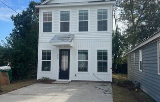 Available 12/16. BRAND NEW 3 BR/2 BA Home just Minutes to Downtown!