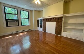 1 bed, 1 bath, 640 sqft, $1,249, Unit 7227 Penn Ave. #2A