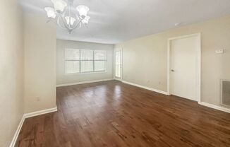 1 bed, 1 bath, $1,300, Unit # 10203