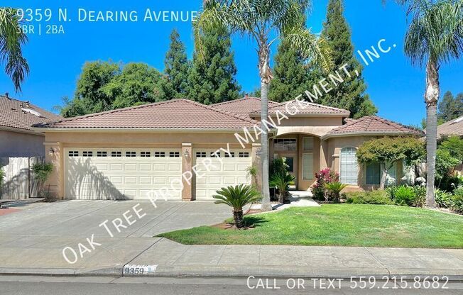 9359 N DEARING AVE