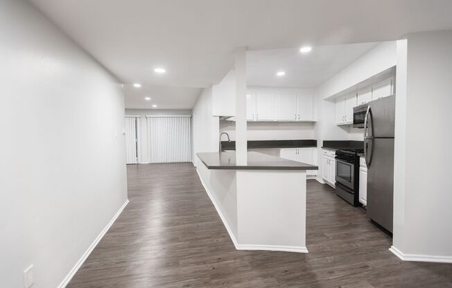 3 beds, 2 baths, 1,300 sqft, $3,698, Unit 202