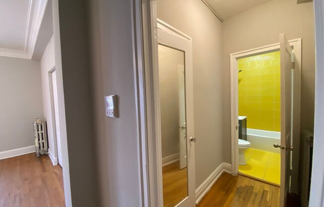 Studio, 1 bath, 450 sqft, $1,425, Unit 331