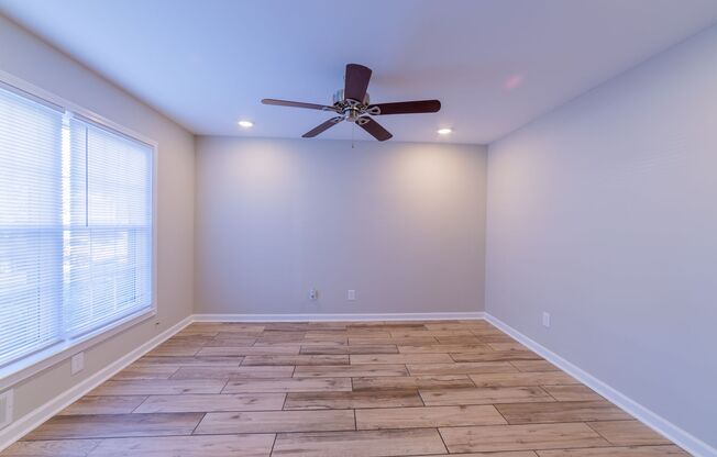 4 beds, 2 baths, 1,500 sqft, $1,995, Unit 712HCO