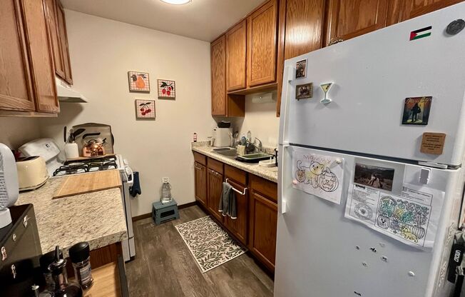 1 bed, 1 bath, $995, Unit 10