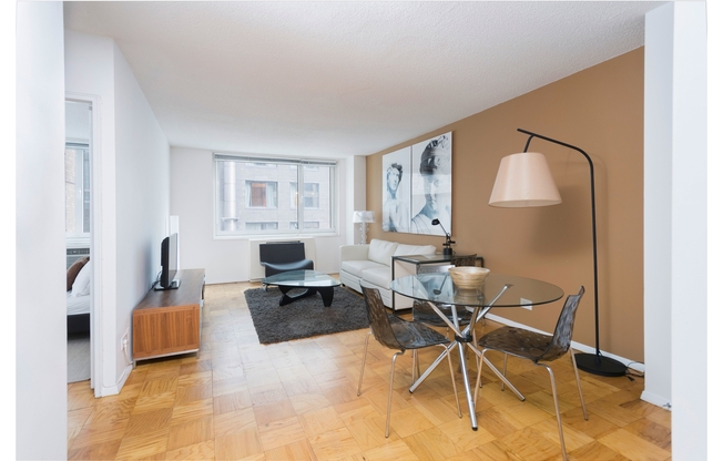 1 bed, 1 bath, $4,495, Unit 24A