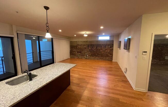 1 bed, 1 bath, 660 sqft, $1,495, Unit Apt 412