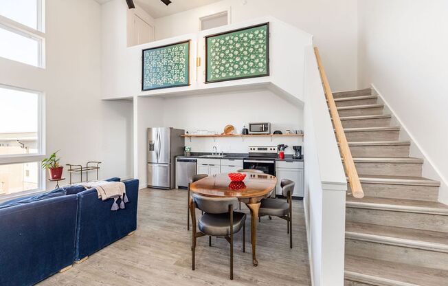 2 beds, 2 baths, 1,000 sqft, $2,195, Unit 414