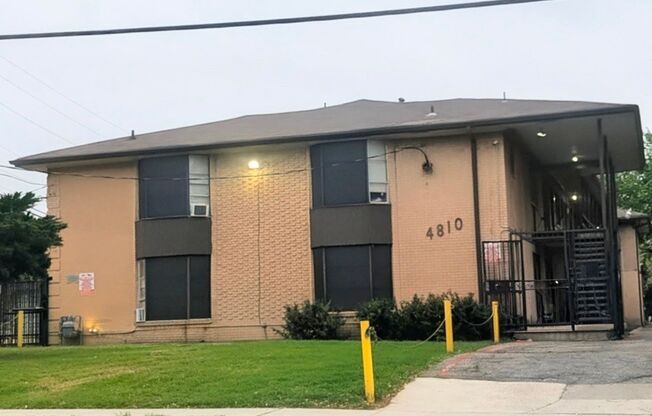 Gaston Twelve Apartments