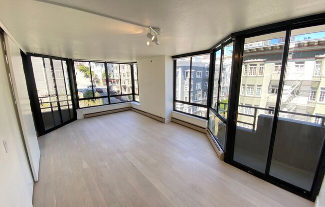 Advent - Low Deposit, Parking & Internet Included!