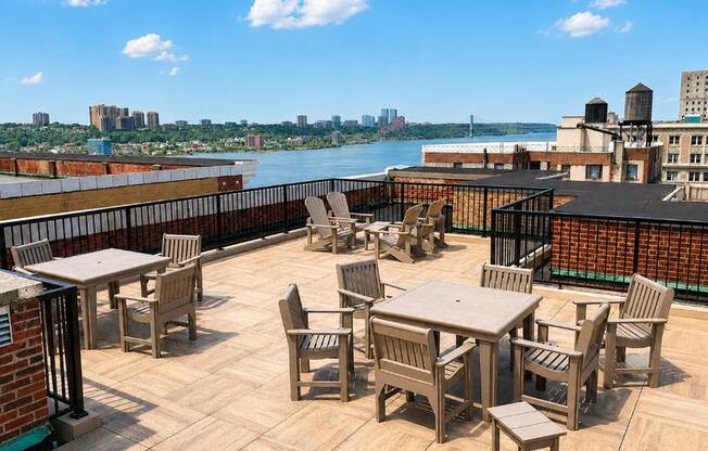 2 beds, 1 bath, 1,000 sqft, $6,500, Unit 7D