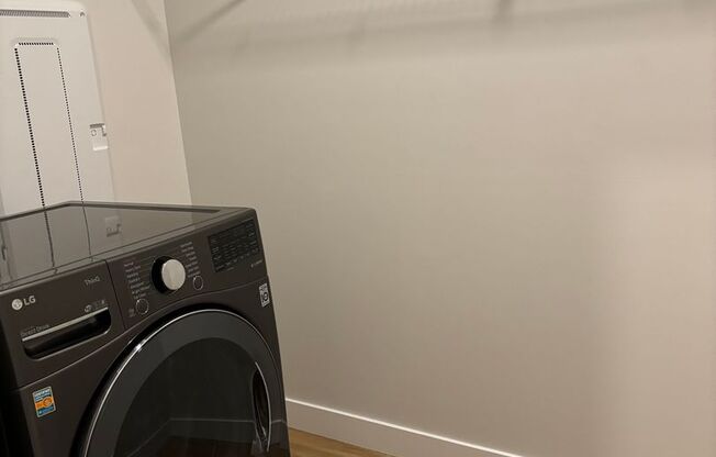 Studio, 1 bath, 392 sqft, $1,225, Unit 506