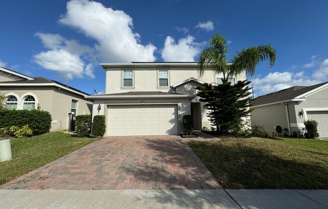 BEAUTIFUL 3 BED/2.5 BATHROOM HOME IN OCOEE! WASHER AND DRYER INCLUDED!