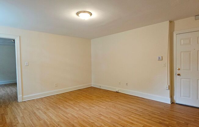 2 beds, 1 bath, 675 sqft, $1,550, Unit 106