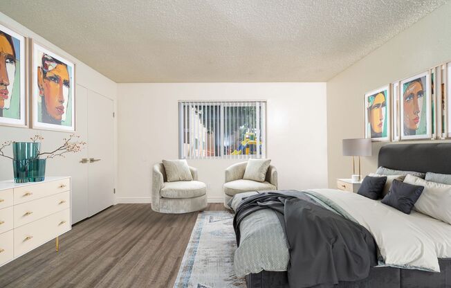 2 beds, 1 bath, 800 sqft, $2,400, Unit 570-09