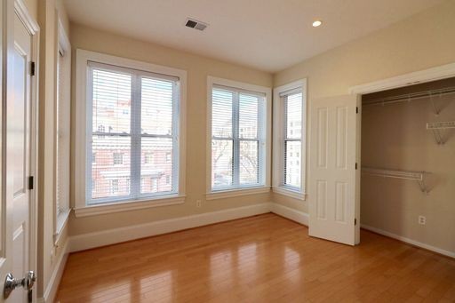 2 beds, 2 baths, 878 sqft, $3,995, Unit 208