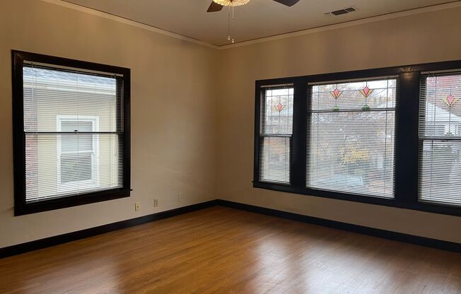 1 bed, 1 bath, $1,595, Unit 7