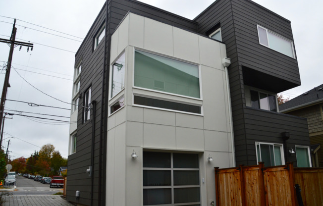 Modern & Immaculate 3 Bed Ballard Home For Lease!