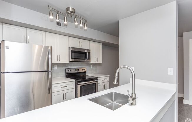 2 beds, 1 bath, 830 sqft, $1,395, Unit 49