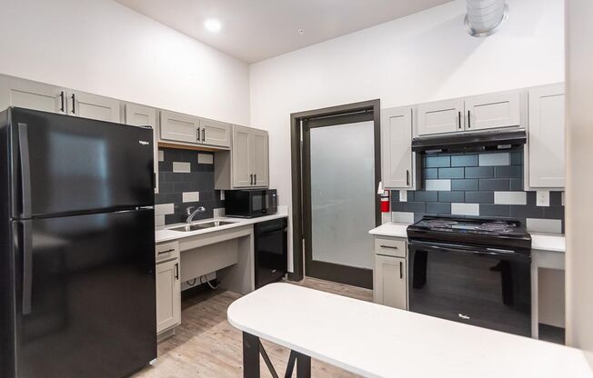 1 bed, 1 bath, 648 sqft, $1,745, Unit 101 [Furnished]