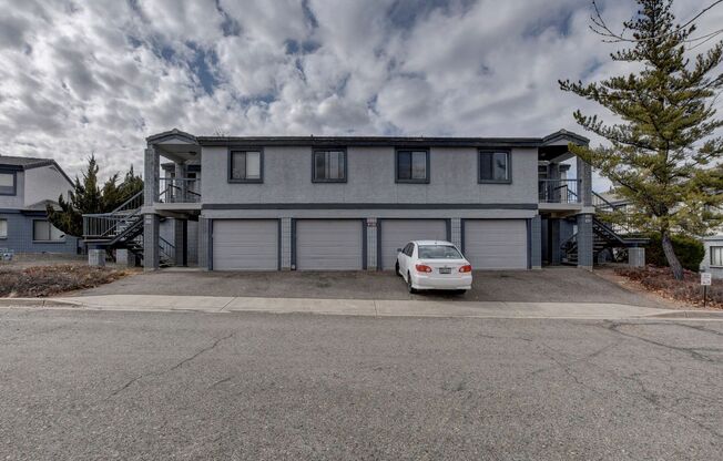 3 Bedroom, 2.5 Bathroom Condo for Rent!