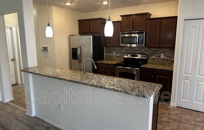 10503 WHITE PEACOCK PL