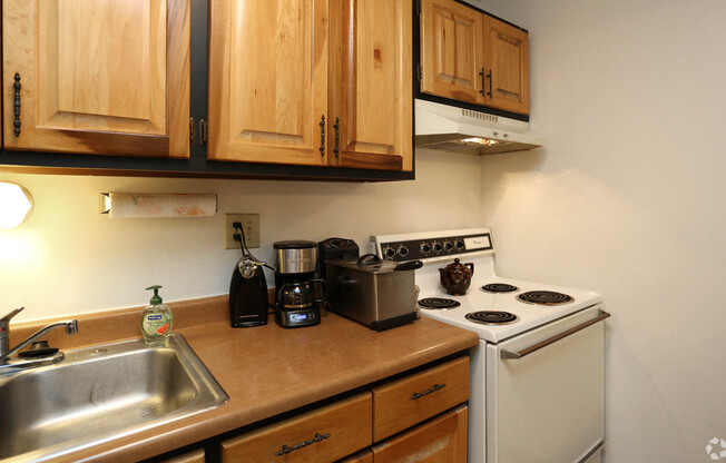 Welcome to Long Acres Apartments