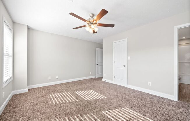 3 beds, 3 baths, $1,425, Unit # 201