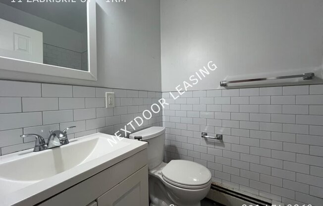 11 Zabriskie St