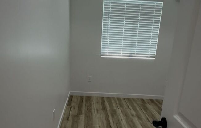 1 bed, 1 bath, 590 sqft, $1,945, Unit #43