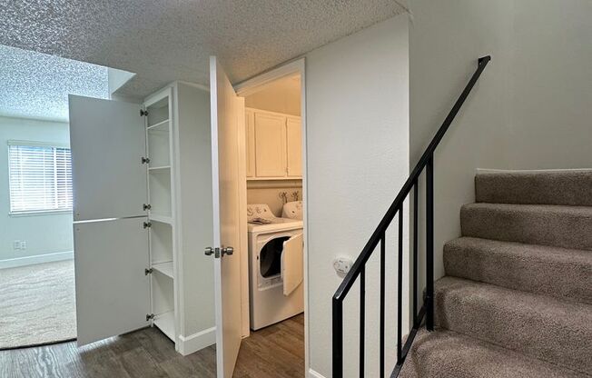 3 beds, 1.5 baths, 1,025 sqft, $2,275, Unit 490004