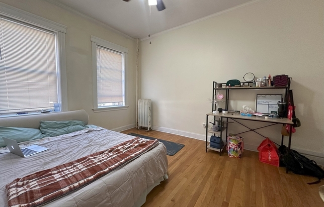 25 Queensberry St.