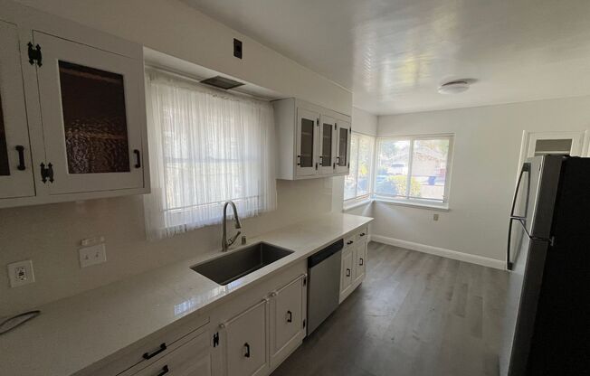 3 bedroom house with garage close to downtown San Leandro