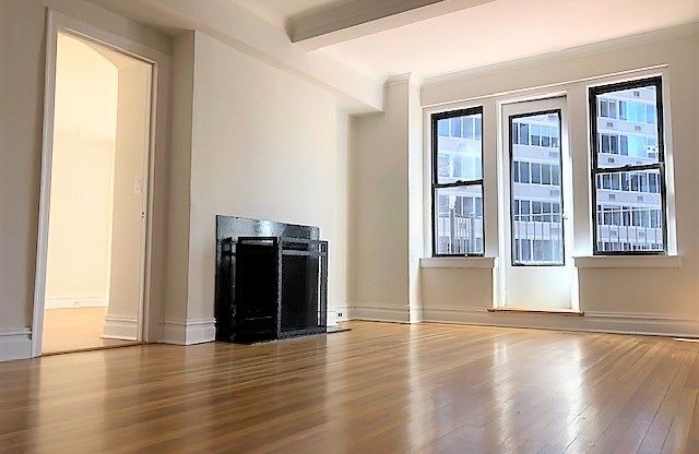 405 E 54th St 120