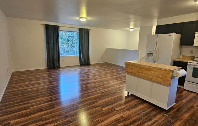 Spacious 3-Bedroom Split-Level with Bonus Room and 2-Car Garage